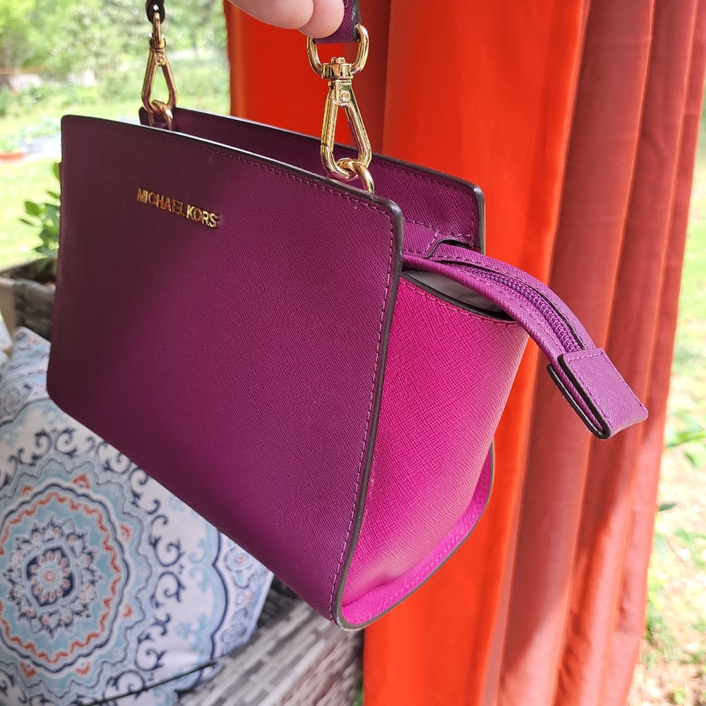 š NEW Michael Kors Fushia Pink 2 Tone Shoulder or Crossbody, Excellent Cond. - Picture 8 of 14